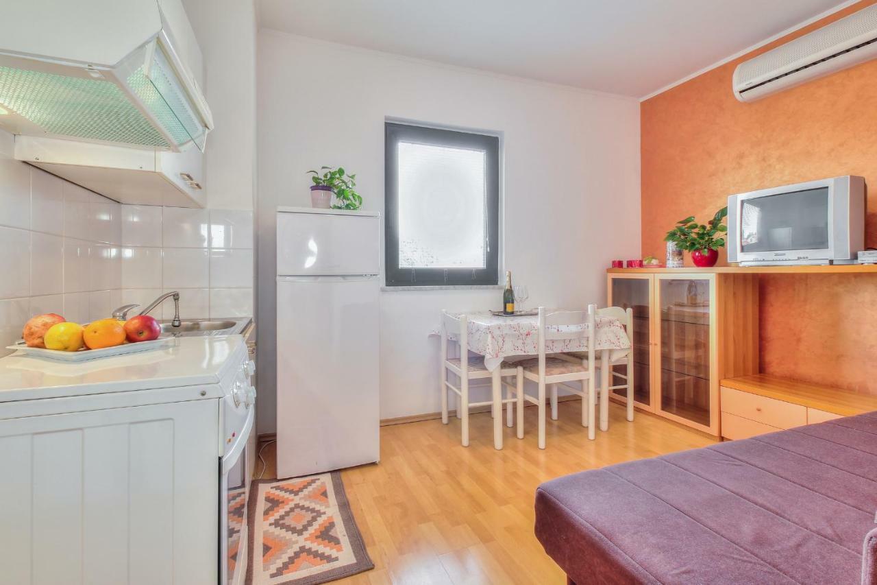 Apartments El Faro Савудрия Екстериор снимка