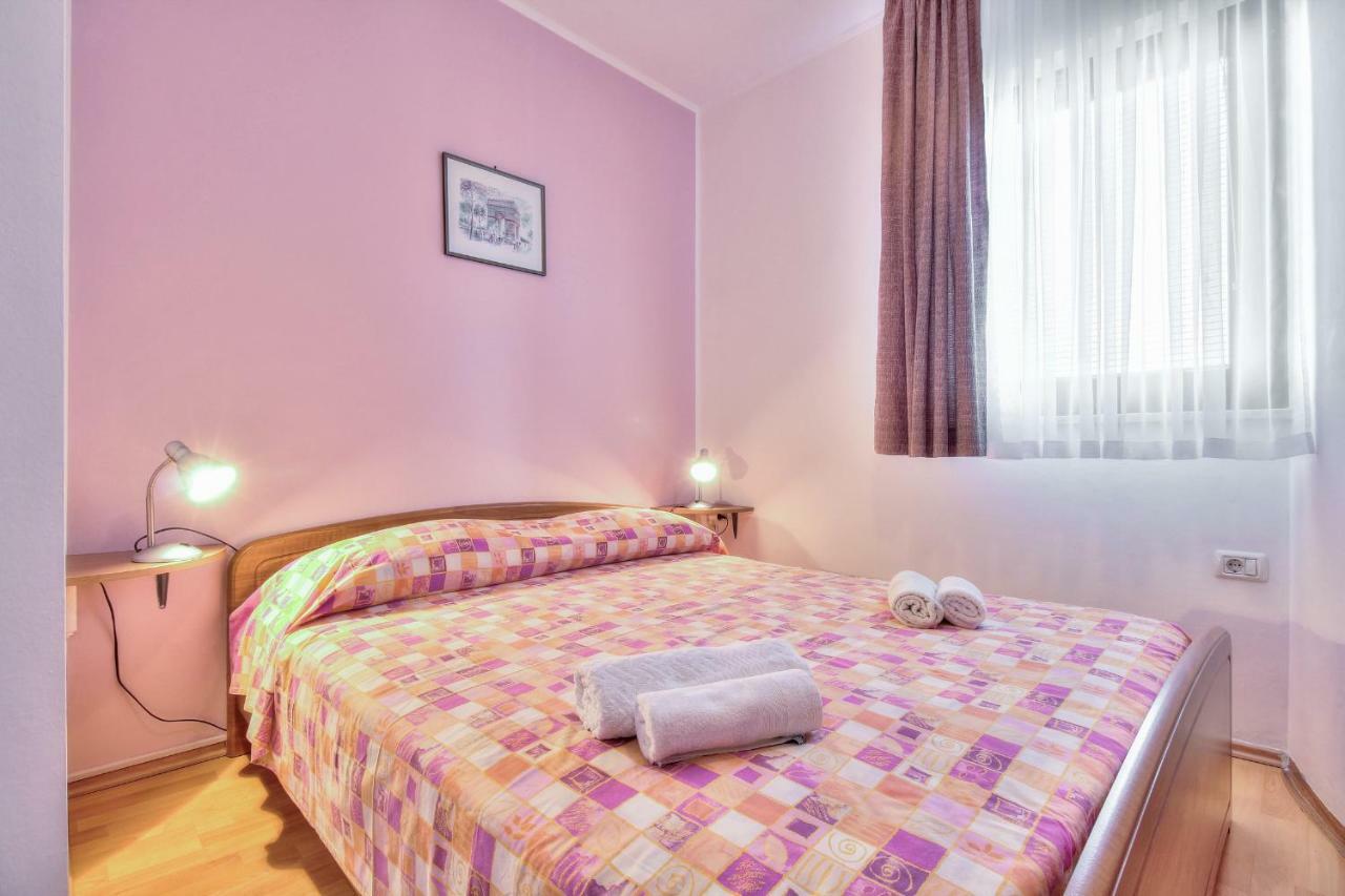 Apartments El Faro Савудрия Екстериор снимка